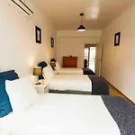Family Riverview Apt In Ajuda